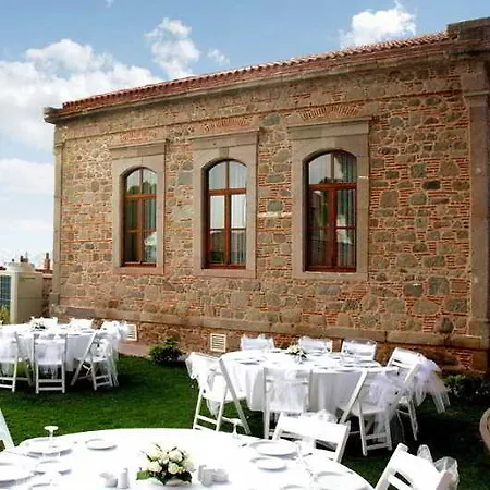 Les Pergamon Hotel